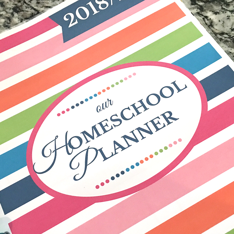 Check out my review of the Simplified Homeschool Planner by "Just A Simple Home" and how I used it in my Happy Planner for this fall #homeschool #planner #happyplanner